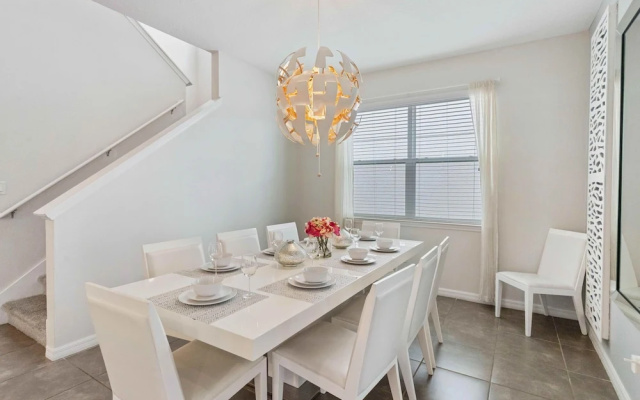 1512 Nassau Point Trail