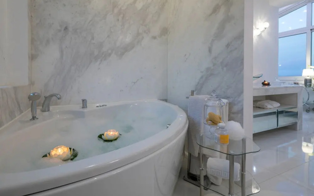 Dion Villa - Pool & Jacuzzi - Sleeps 4 - Zakynthos