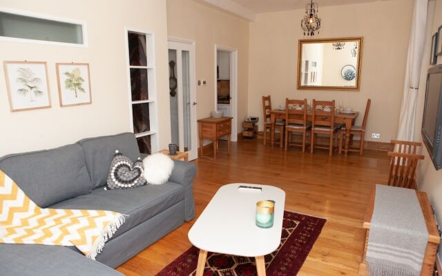 2 Bedroom House Near the Downs Bristol