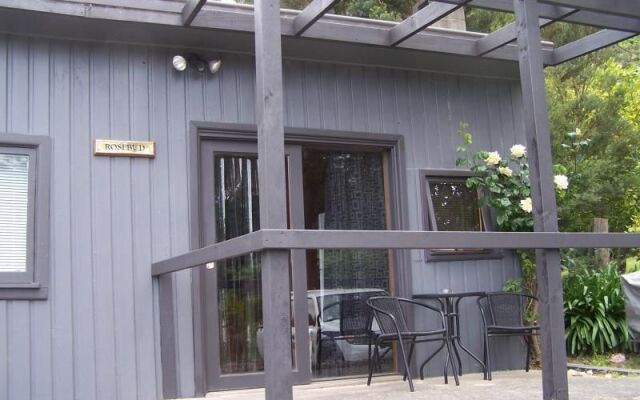 Sunway Farm Bed & Breakfast & Rosebud Cottage