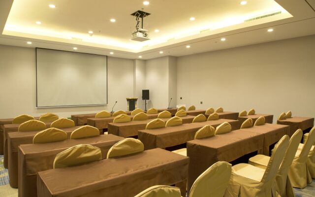 Holiday Inn Express Anshan Downtown by IHG