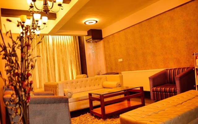 Hotel Pine Spring Gulmarg