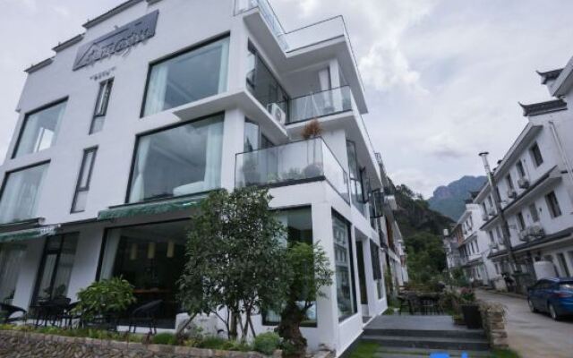 Qingbin Shiguang Guesthouse (Building 1)