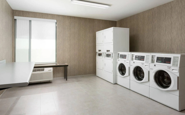 SpringHill Suites Belmont Redwood Shores