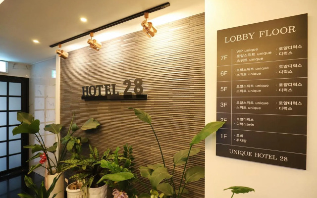 The Unique Hotel 28