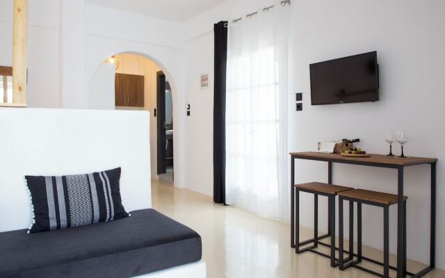 Paros King Luxury Apartments