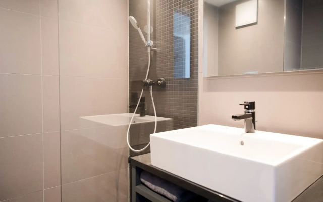 Munich Deluxe Hotel