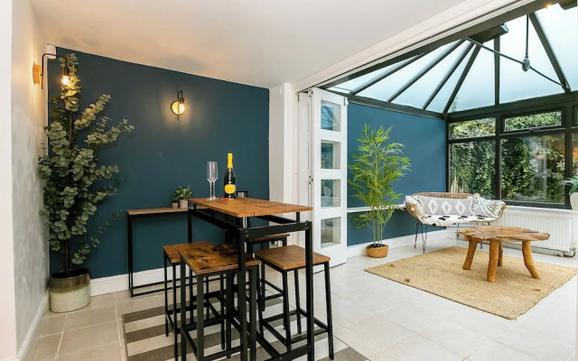 Stunning 3BD Oxfordshire Home in Enstone