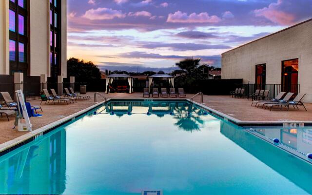 DoubleTree by Hilton Hotel Arlington DFW South