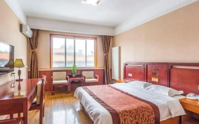 Super 8 by Wyndham Beijing Liangxiang Gongchen North St