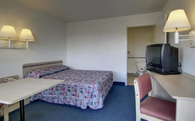 Motel 6