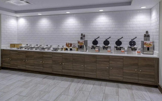 Fairfield Inn  Suites Dallas Downtown