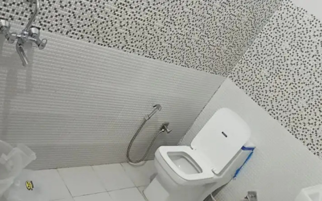 Goroomgo Komfy Stayz Dehradun