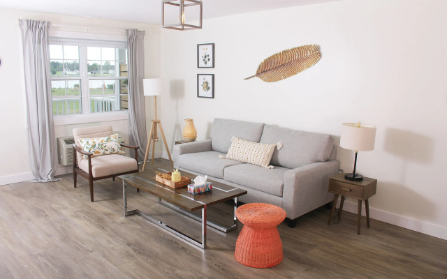 Gateway to Greenwich Suites