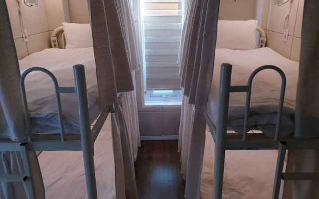 Sokcho Hutte Guest House