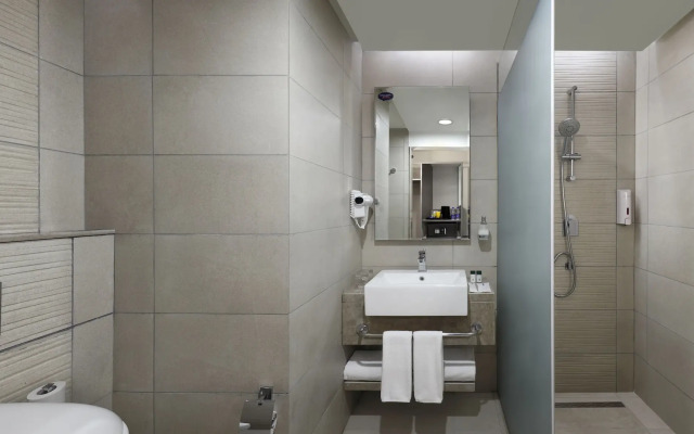 Holiday Inn Express Kolkata Airport by IHG