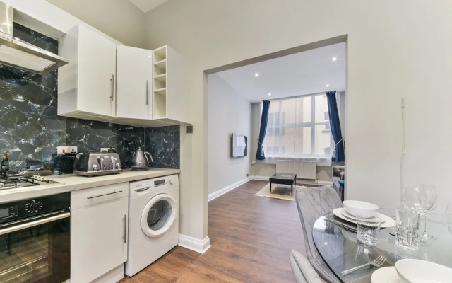 Avari Apartments - Hatton Collection