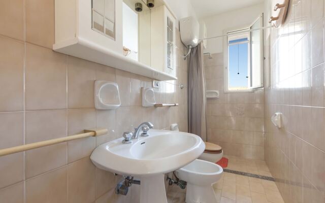 3222 Rita House by Barbarhouse