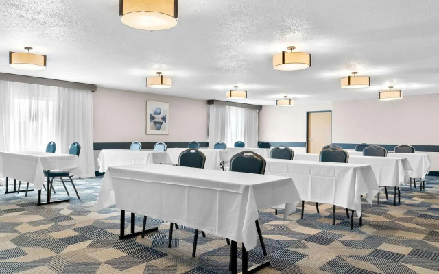 AmericInn Flint