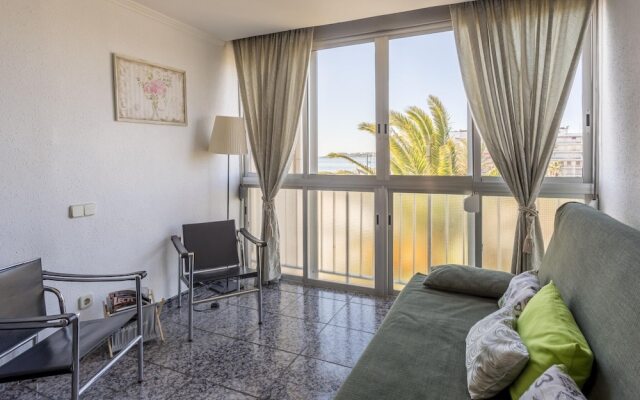 Simplistic Apartment in La Pineda near Sea