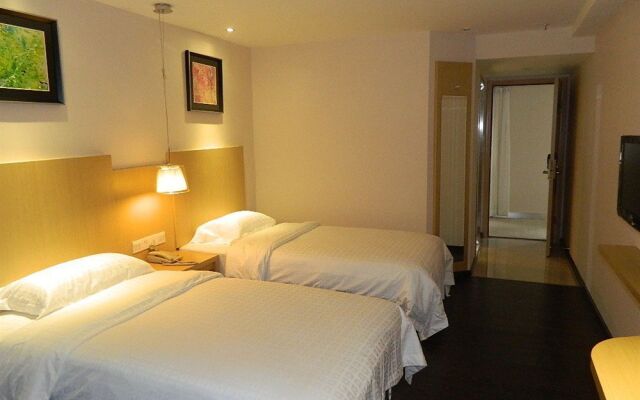 Sealy Hotel