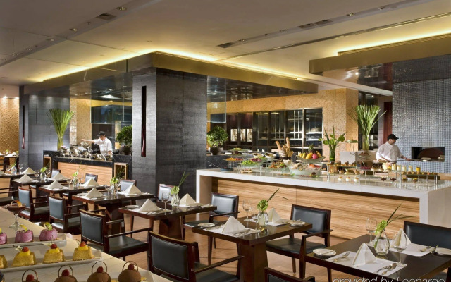 Отель Grand Millennium Beijing