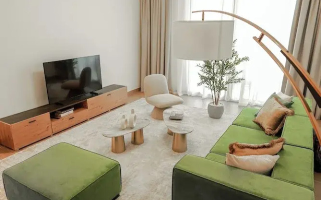 Stylish 1BR Apartment in La Sirene