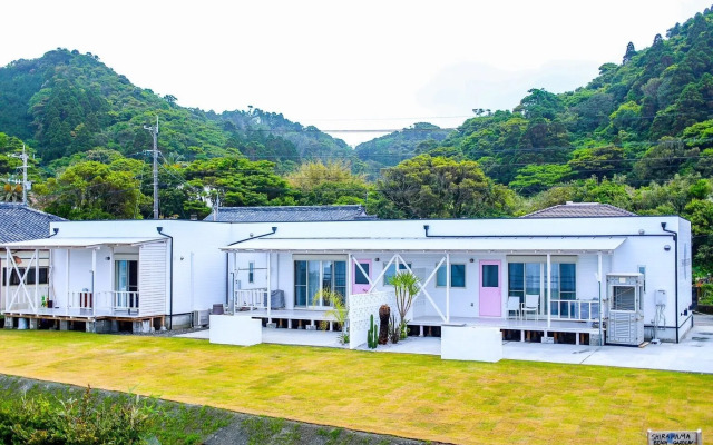 Shirahama Beach Garden