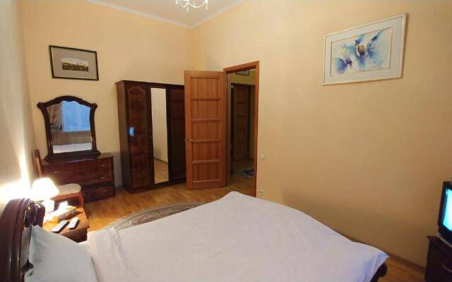 One bedroom. 11 Pushkinska str. Centre of Kiev