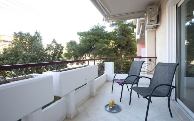 Glyfada, Modern Minimal Apartment