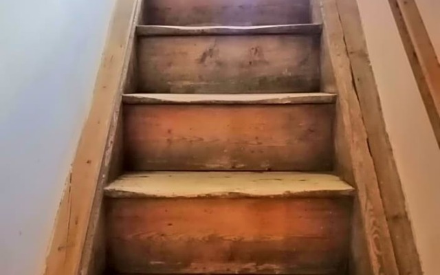 File dans ta chambre !