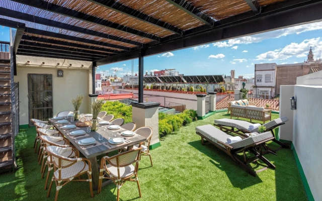 Sevillian House With Terrace. Augusto Plasencia