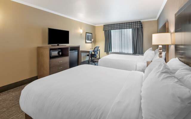 Best Western Plus Chena River Lodge