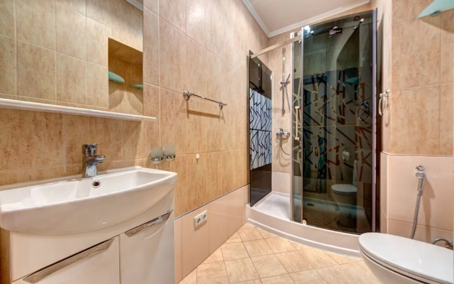 LUX Apartments Shelkovichnaya