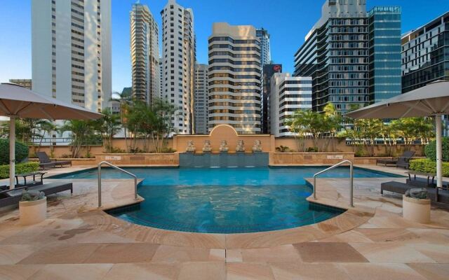 CBD Luxury Oasis, Botanical Gardens & River Views