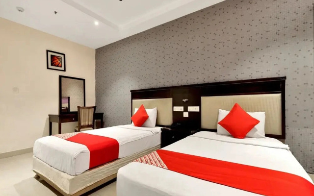 Capital O 12384 Hotel Rudra Grand