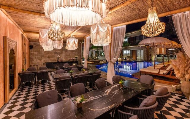 Genesis Hotel