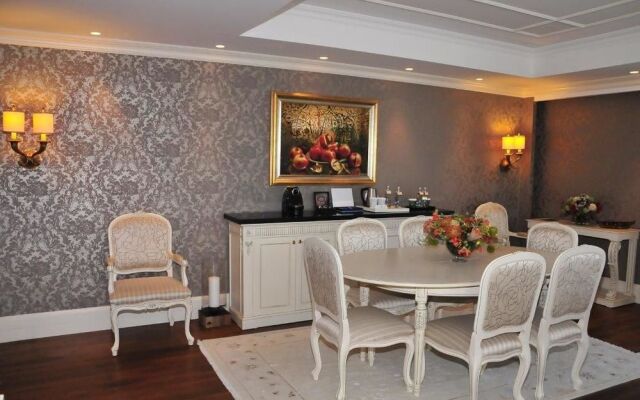 Angels Peninsula Hotel