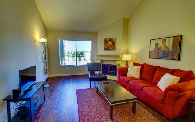 Sunshine Suites at Hillcrest