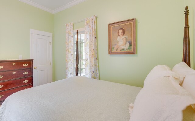 Enchanting Fairhope Cottage: 2 Mi to Town & Pier!