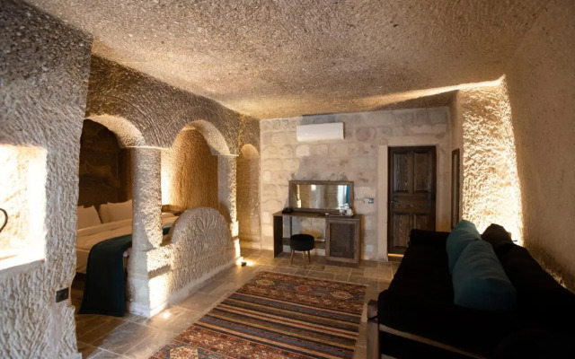 Medusa Cave Hotel