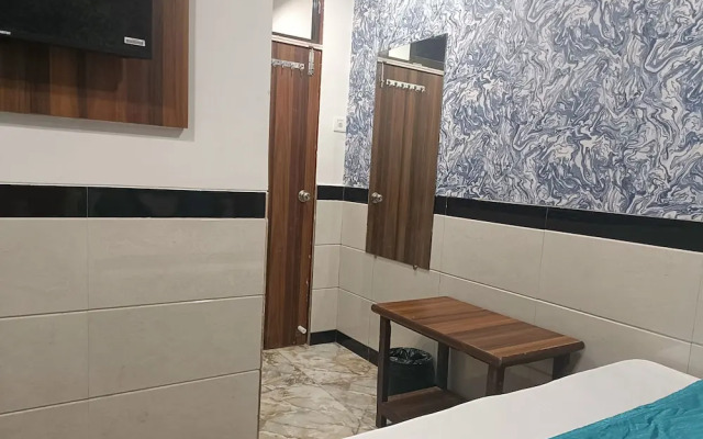 Hotel Tip Top Residency
