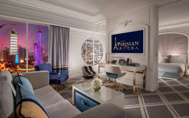 The Parisian Macao