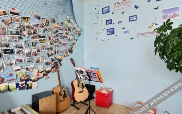 Woniu Youth Hostel