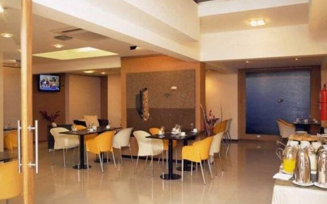 Del Bono Suites