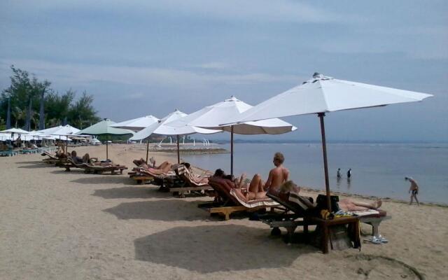 Gazebo Beach Hotel