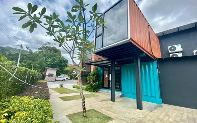 Reserve The Cozytainer