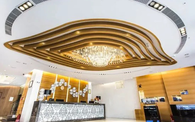 Royal Fine Hotel