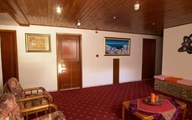 Ionikos Hotel