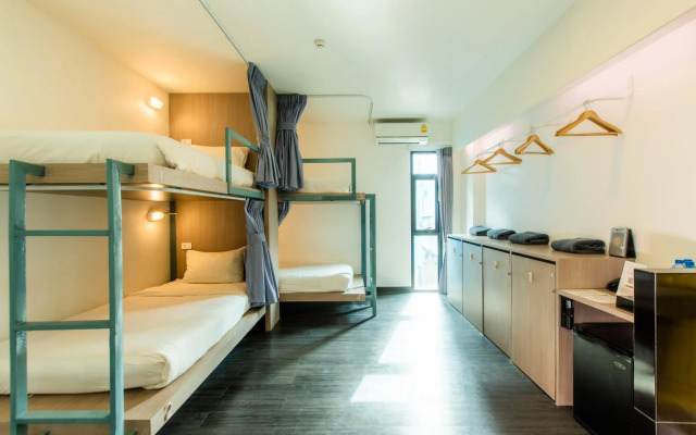 Wake Up Aonang Hotel